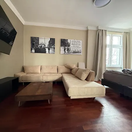 Cozy Apartment, Sehr Gemuetliche برلين